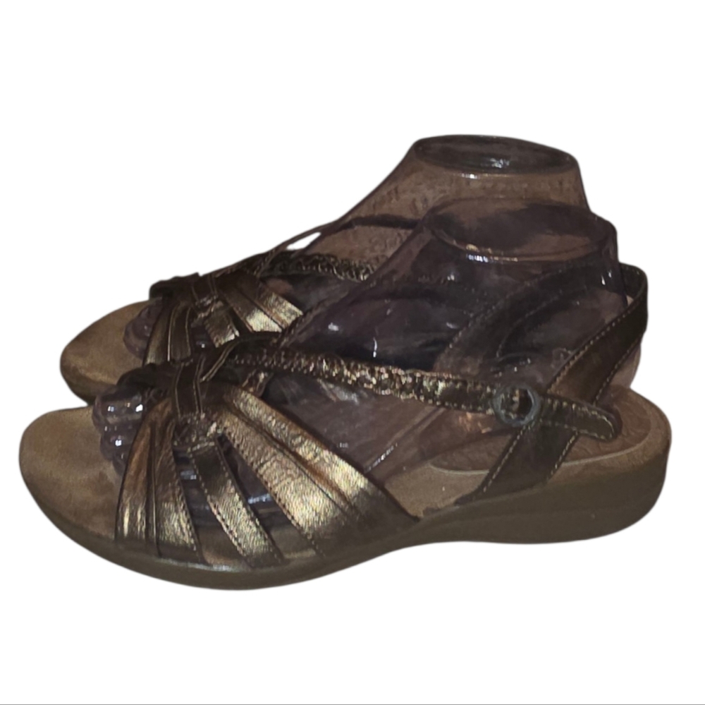 Baretraps Jacee Sandal 8.5 WIDE